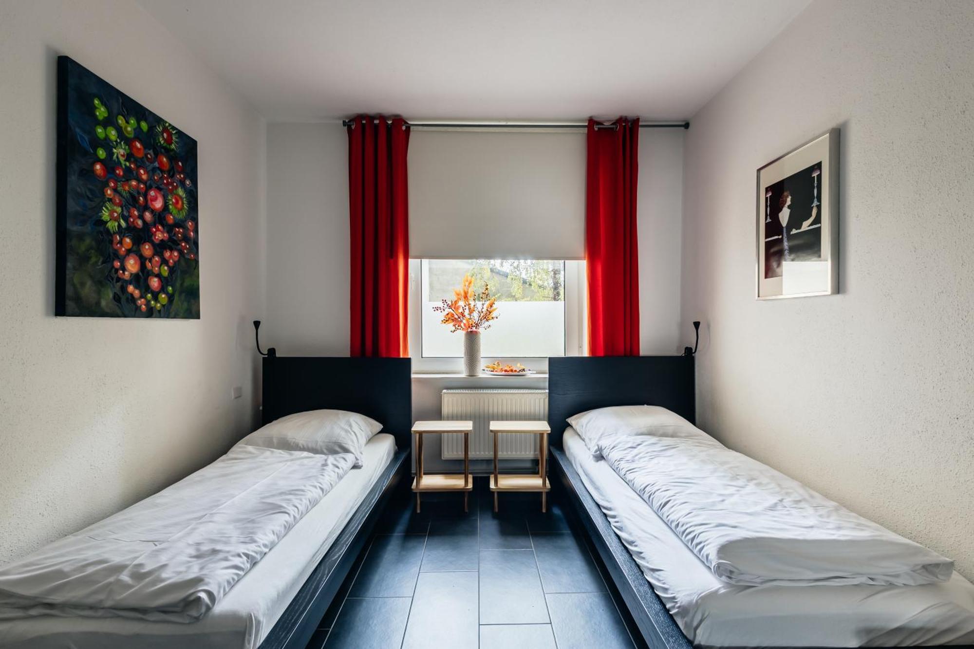 Centrally Located 2-Room Apartment Hanovre Chambre photo